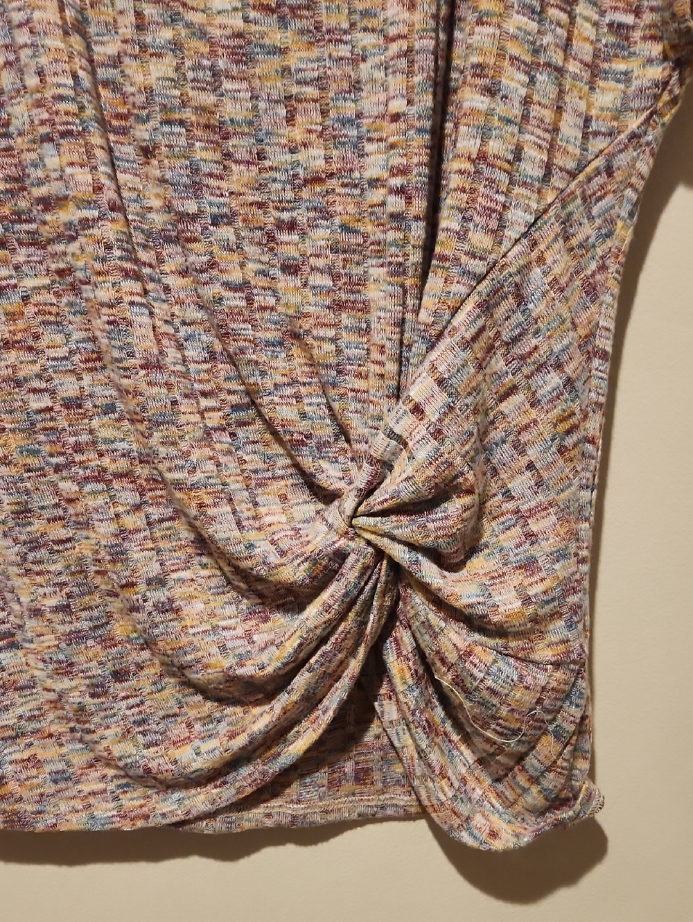 ❤ ANTHROPOLOGIE W5 SOFT KNIT TWIST TOP, LARGE - Picture 3 of 9